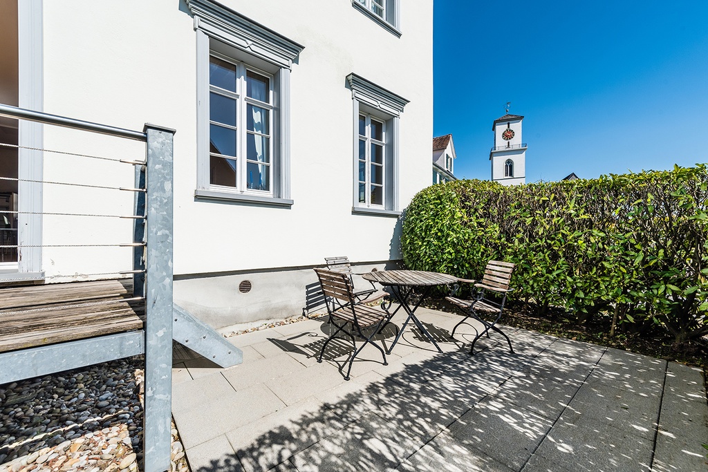 wp_source:https://immofuchsbau.com/wp-content/uploads/2023/04/Wohnung-Guettingen-Balkon.jpg