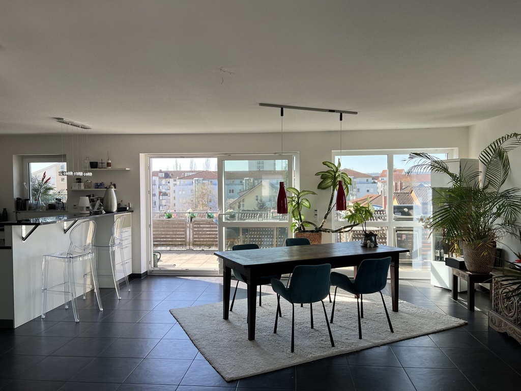 Moderne 3.5-Zimmer Penthouse Wohnung in Konstanz Paradies