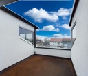 Traumhafte Dachgeschosswohnung mit zwei Balkonen